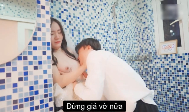 [Sex China] [Vietsub] cô dâu bị nhóm bạn cho uống tinh trùng và chịch lén trong ngày cưới - Phim Sex Vietsub